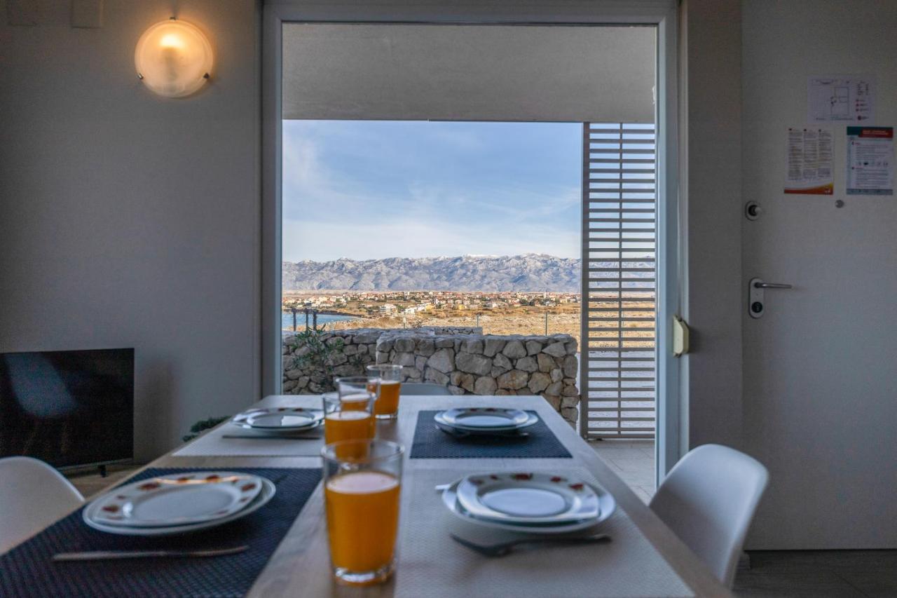Isola Bella Pag Aparthotel ปอฟเลียนา ภายนอก รูปภาพ